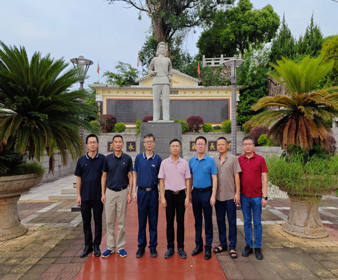 image003_缩小大小.jpg