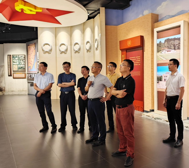 image001_缩小大小.jpg