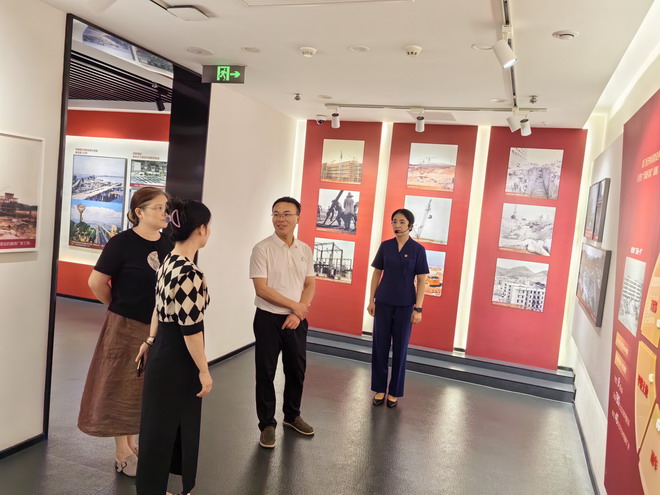 image001_缩小大小.jpg