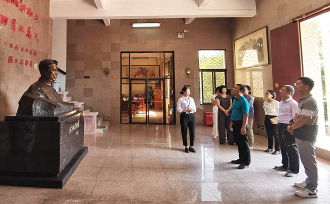 image007_缩小大小.jpg