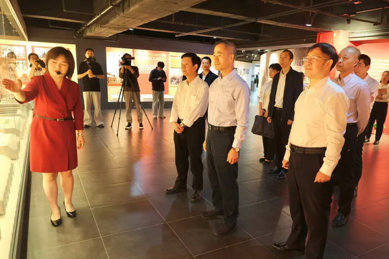 1761298769878858.jpg A1_调整大小.jpg